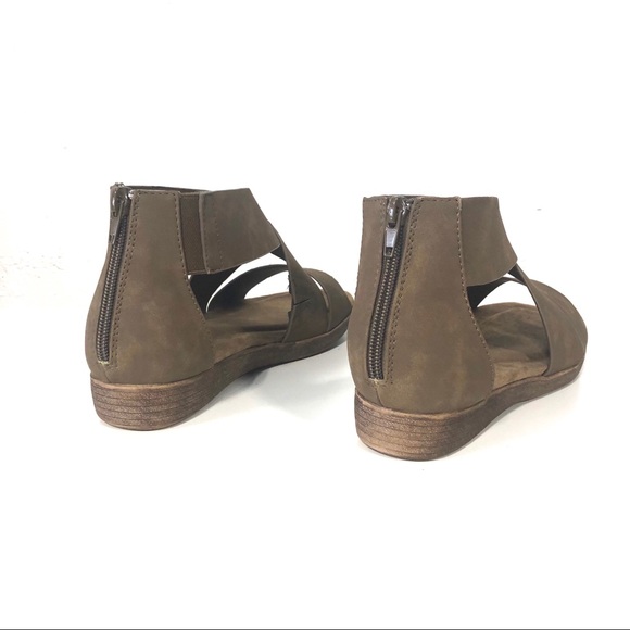 pierre dumas low wedge sandals